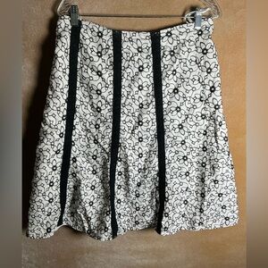 Ecologie Elegant Black and White Floral Skirt‎